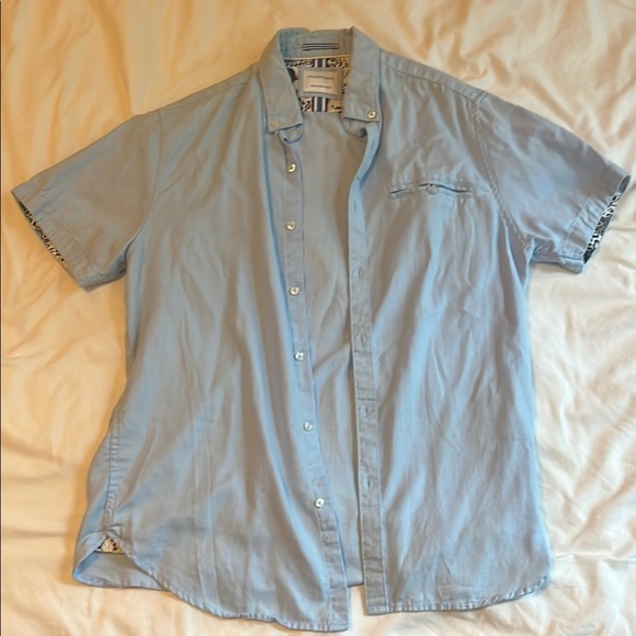 Denim & Flower Other - Denim & Flower Light Blue Short-Sleeve Button-Down Shirt